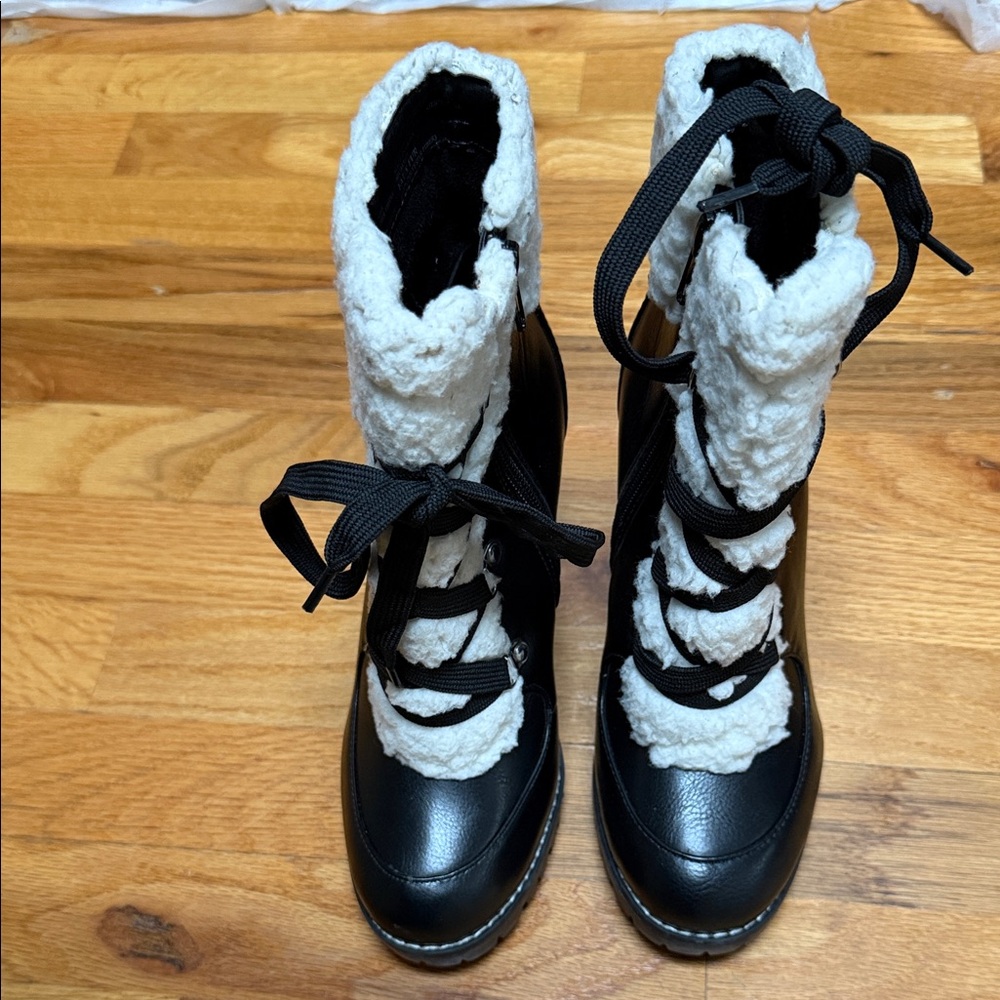 BCBG BRAND NEW - Women's Black and White Winter Boots